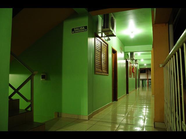 Residencial Los Rios Hotel Puerto Iguazu Exterior photo